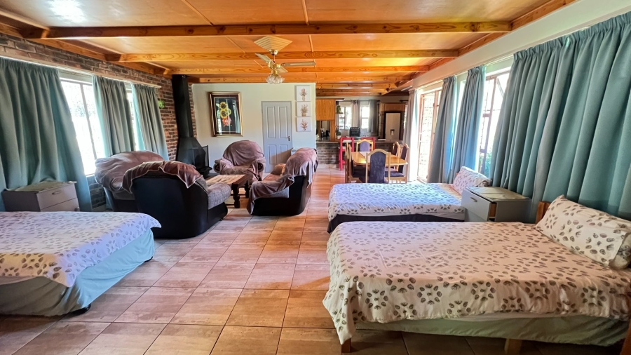 8 Bedroom Property for Sale in Pellissier Free State